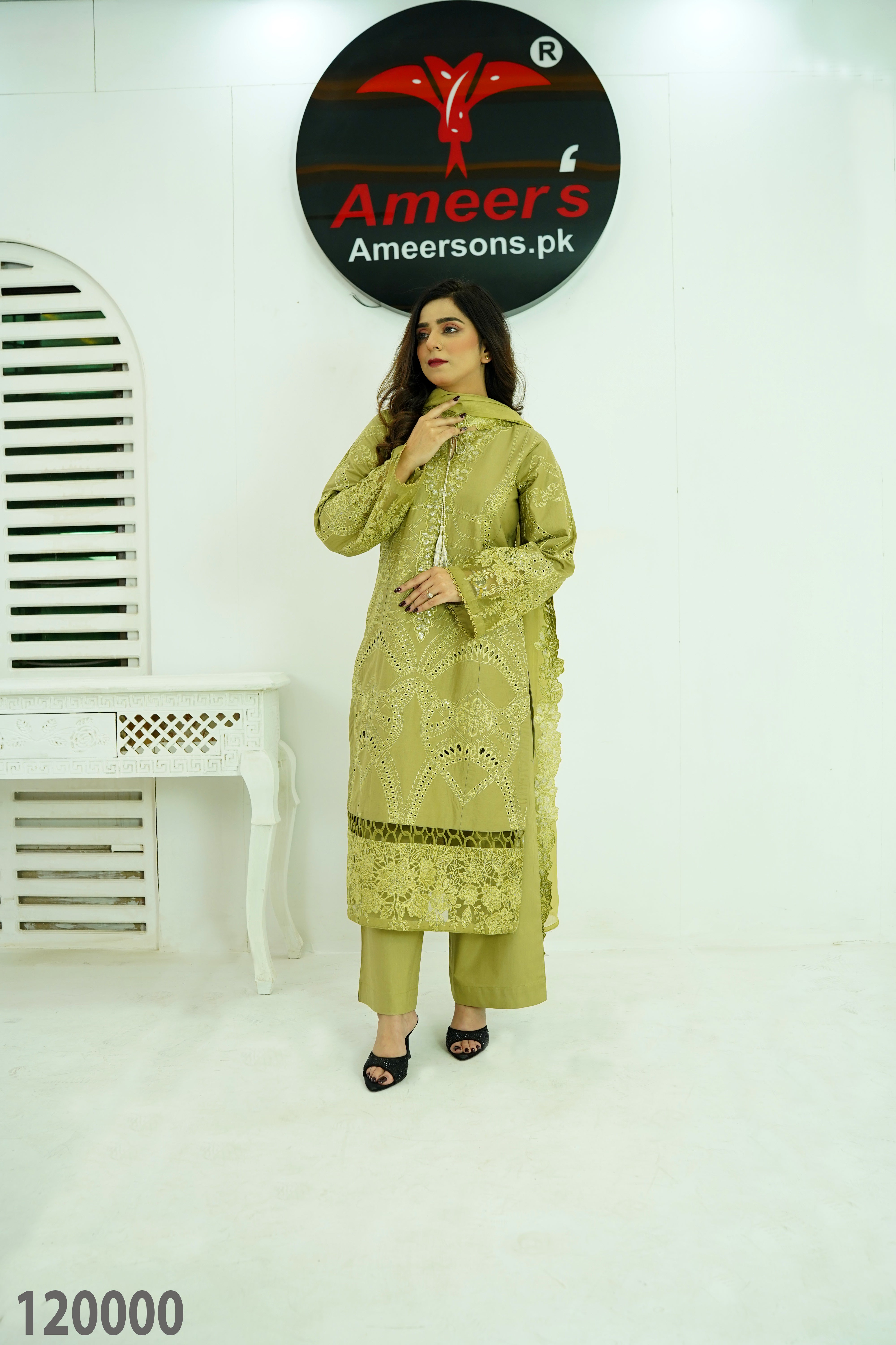 Khaddar Suits Collection 2025 | Winter Dresses for Ladies by Ameersons