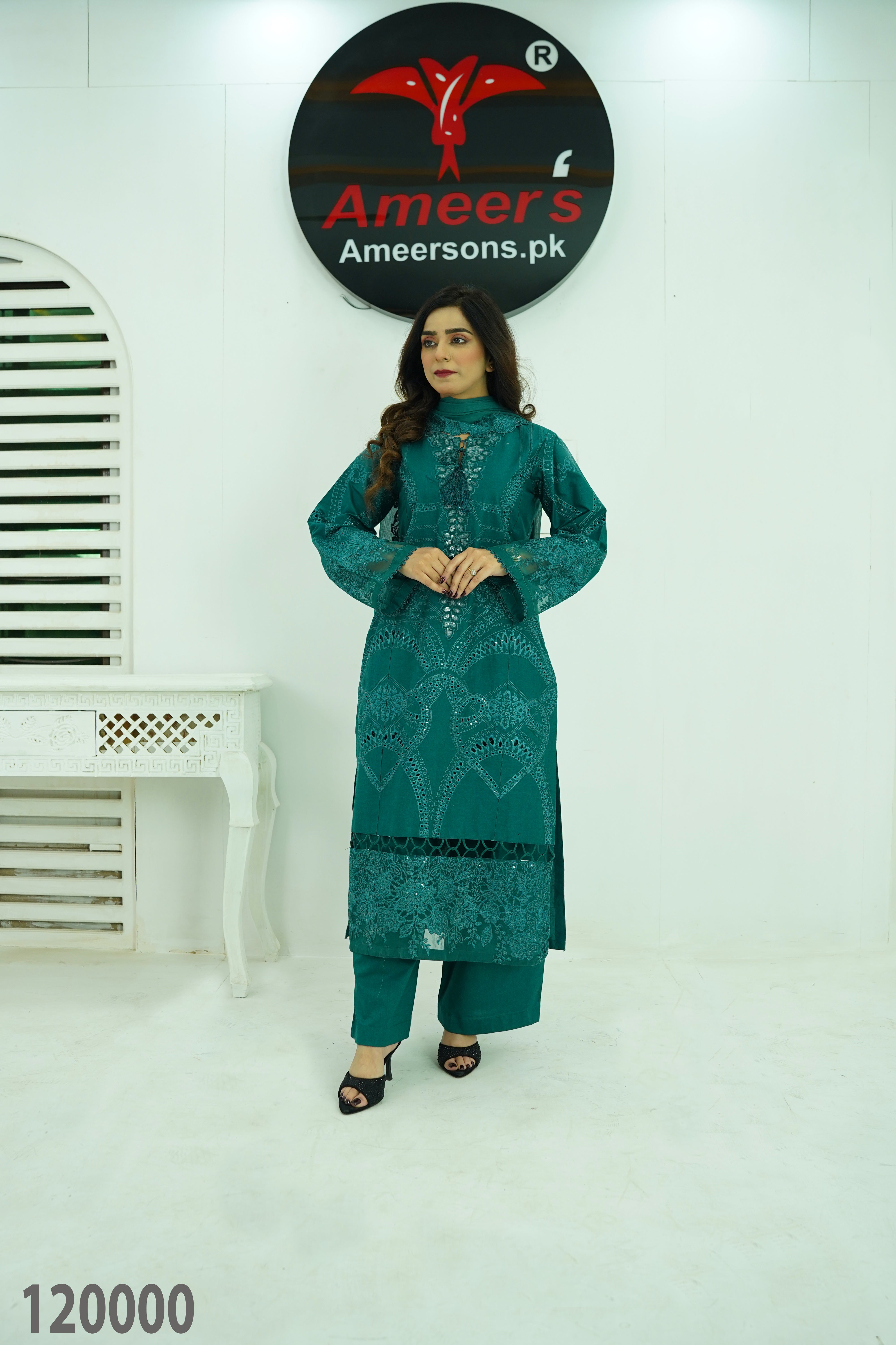 Khaddar Suits Collection 2025 | Winter Dresses for Ladies by Ameersons